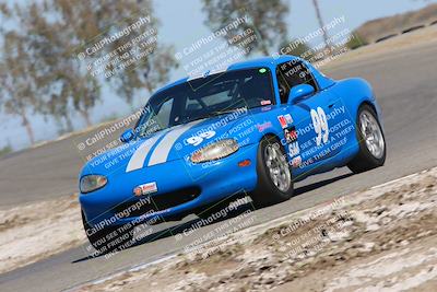 media/May-01-2022-CalClub SCCA (Sun) [[03a481c204]]/Group 5/Qualifying (I5)/